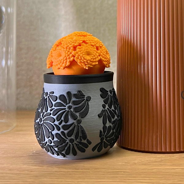 Talavera Cempasúchil Fidget Clicker