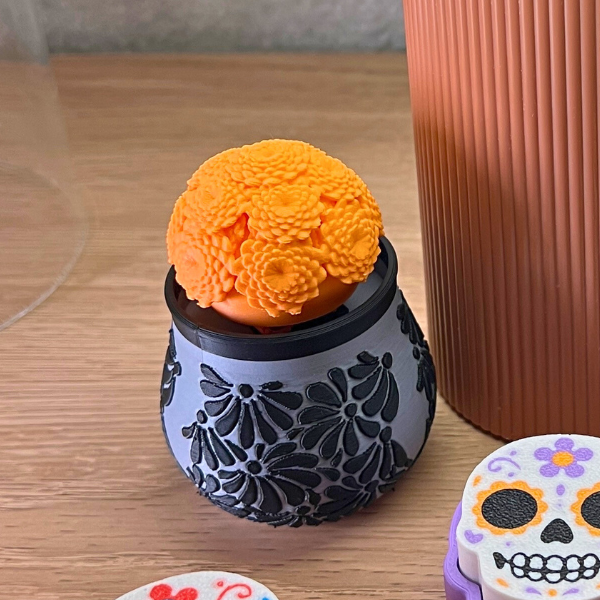 Talavera Cempasúchil Fidget Clicker
